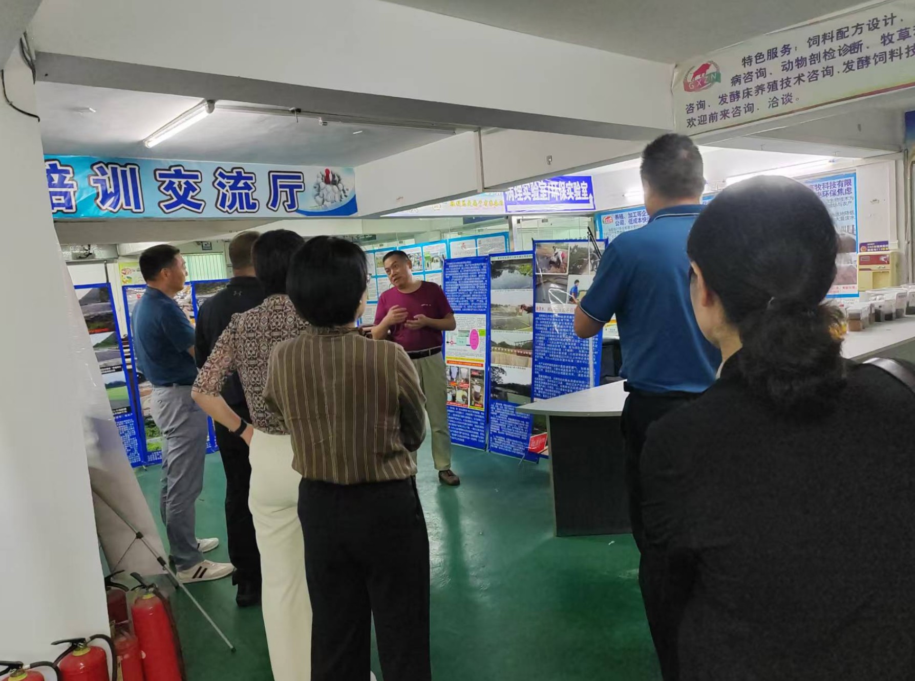 河南農(nóng)業(yè)廳獸醫(yī)處蒞臨廣西助農(nóng)調(diào)研獸醫(yī)社會(huì)化3.jpg